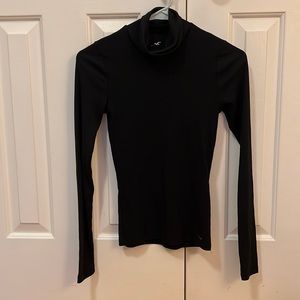 black Hollister turtle neck